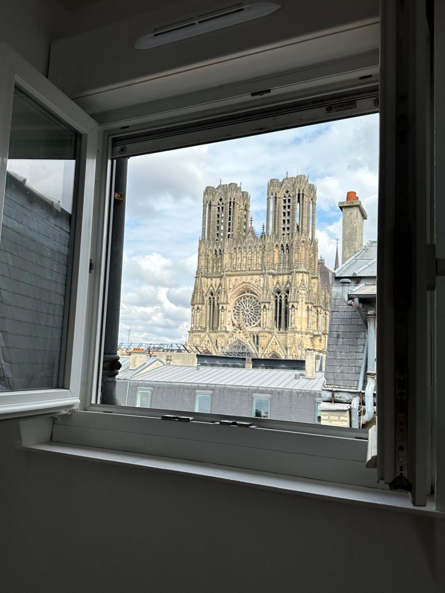 Faro, Vue Sur La Cathedrale Apartman Reims Kültér fotó